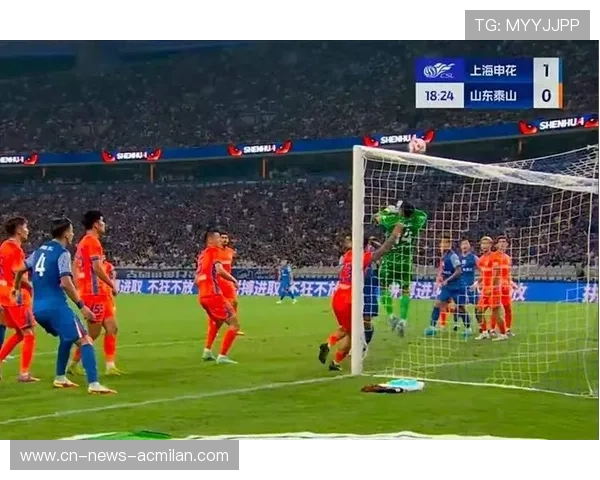 上海申花的边路渗透一次次拉扯对方防线